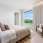 Villa New - Rooftop Jacuzzi & Sunset Views Santa Bárbara de Nexe