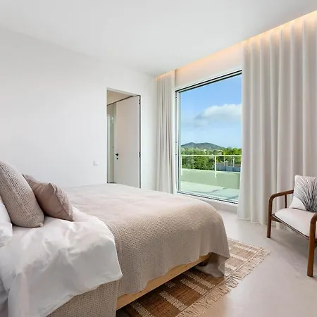 Villa New - Rooftop Jacuzzi & Sunset Views Santa Bárbara de Nexe
