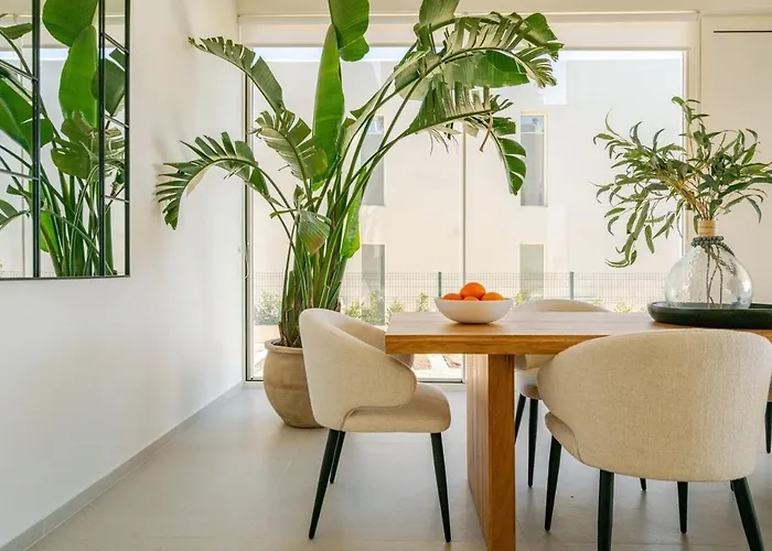 New - Rooftop Jacuzzi & Sunset Views Villa