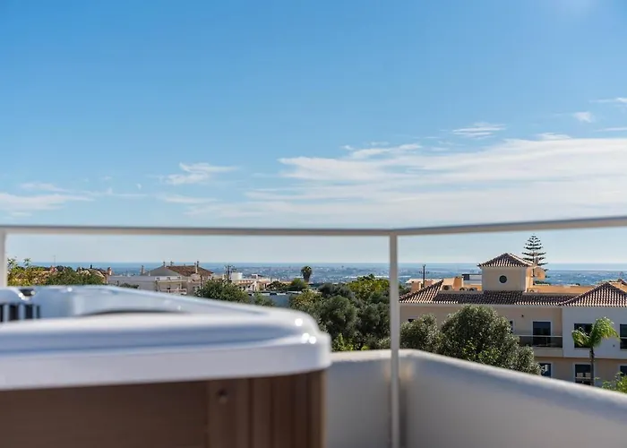 New - Rooftop Jacuzzi & Sunset Views Villa Santa Bárbara de Nexe