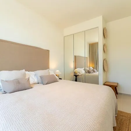 New - Rooftop Jacuzzi & Sunset Views