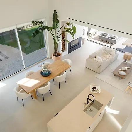 New - Rooftop Jacuzzi & Sunset Views *